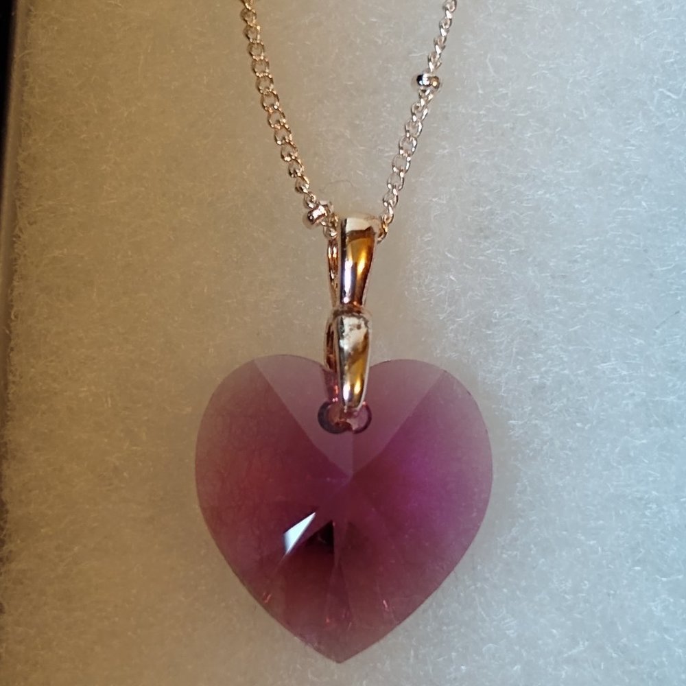 STERLING SILVER SWAROVSKI CRYSTAL PENDANT. NWOT.